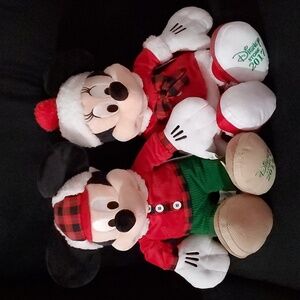 Disney Store 2017 Mickey & Minnie Mouse Christmas Plush